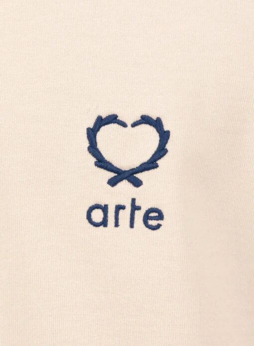 Arte Teo Small Heart T-shirt Cream