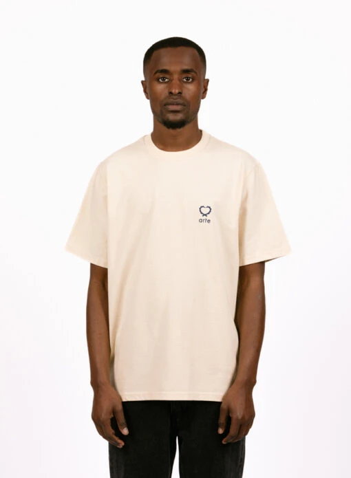 Arte Teo Small Heart T-shirt Cream - Image 2