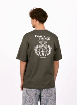 Daily Paper Chimera Green Hand In Hand T-Shirt -Quality Fashion Clothing Store image 191